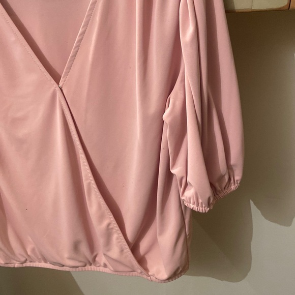 Women’s Top - Picture 3 of 5